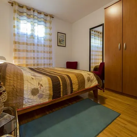 Suzana Appartamento Novi Vinodolski
